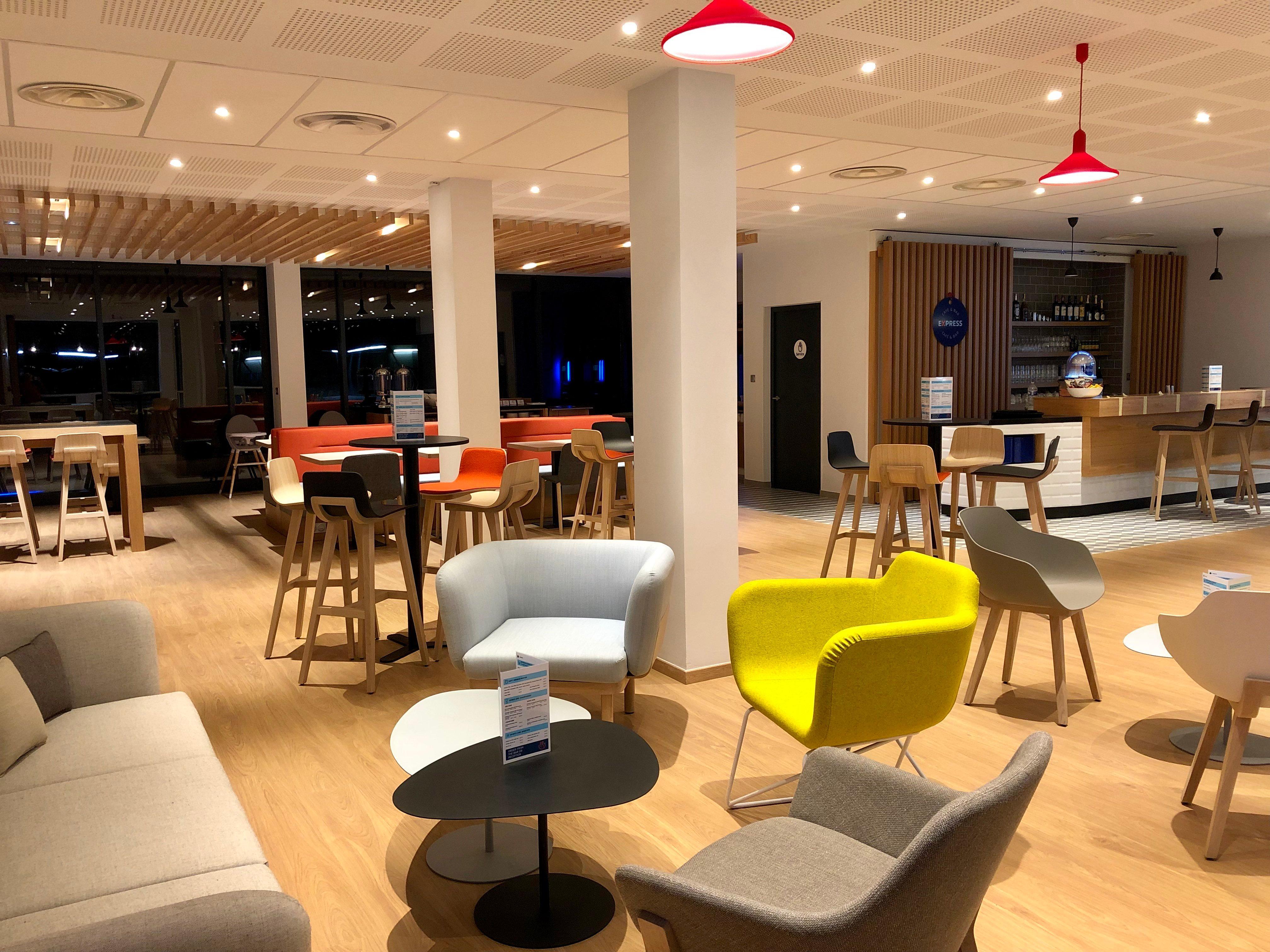 Holiday Inn Express - Bordeaux - Lormont By Ihg Экстерьер фото